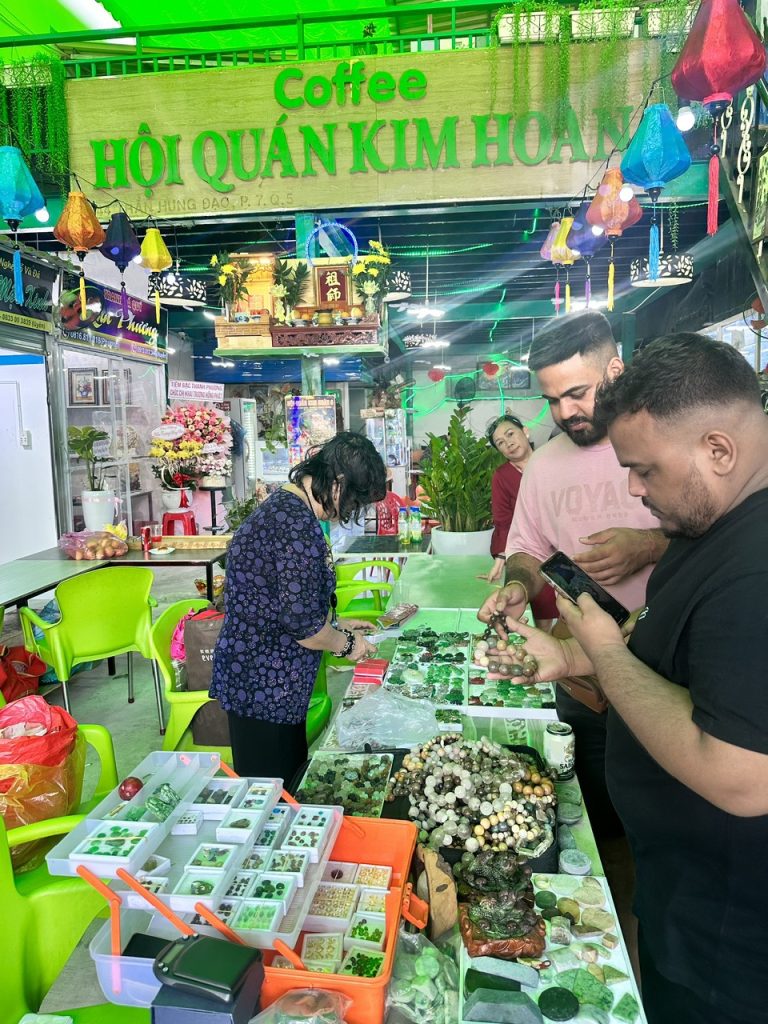 Hội quán Kim Hoàn 3 nơi quy tụ người đam mê kim hoàn, đá quý