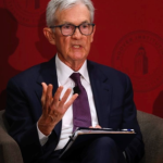 Fed tiếp tục cắt giảm 0,25 điểm phần trăm, đưa lãi suất về mức thấp nhất trong 3 năm, phát tín hiệu sẽ không nới lỏng thêm