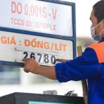 Xăng trong nước chiều nay tăng thế nào?