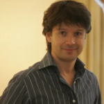 Nhà đồng sáng lập hãng thời trang Asos ngã từ ban công tòa nhà cao tầng ở Thái Lan