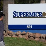 Đồng sáng lập Supermicro bị bắt vì buôn lậu 2,5 tỷ USD chip AI Nvidia sang Trung Quốc, hé lộ màn kịch dùng máy sấy tóc tráo máy chủ giả