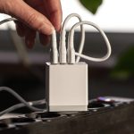 Các thiết bị nên rút điện trước khi rời nhà đi du lịch