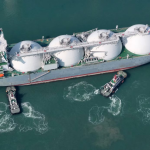 Mua 1 lời 3, mỗi chuyến hàng mang về hàng chục triệu USD