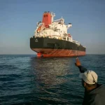 Iran tấn công hai siêu tàu chở dầu trên eo biển Hormuz