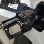 Tăng gần 10%, trong nước được điều chỉnh thế nào?