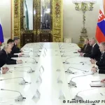 Lần đầu tiên sau hơn 4 năm, một nước EU nối lại quan hệ quân sự-ngoại giao với Nga