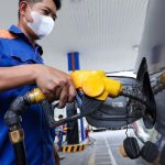 Trong nước và thế giới biến động trái chiều